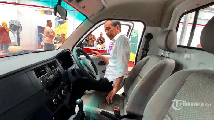 Akhirnya Mobil Buatan Dalam Negeri ESEMKA Diluncurkan Presiden Jokowi