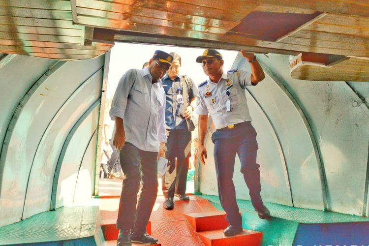 Kementerian Perhubungan Bangun Bus Air Danau Toba. Mampu Angkut 150 Penumpang