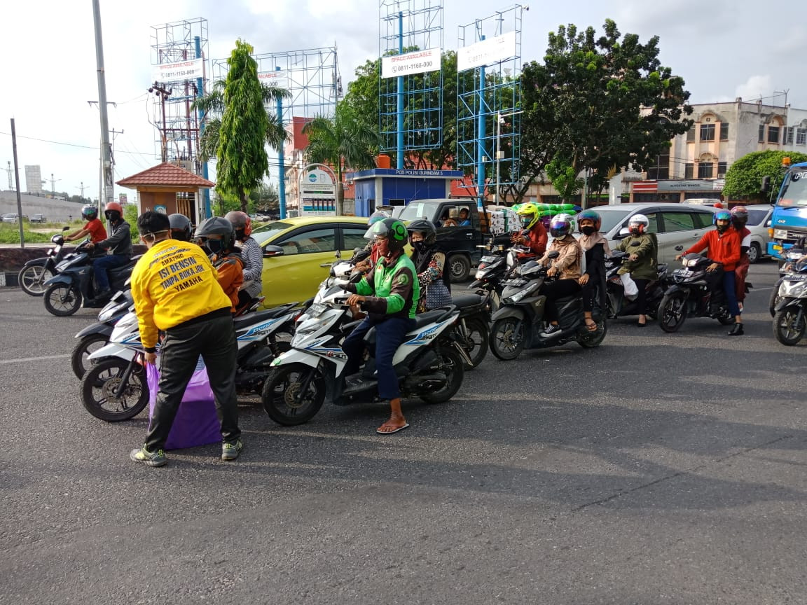 PT Alfa Scorpii Pekanbaru dan Squad Yamaha FreeGo Kembali Salurkan Bantuan Sembako Ke Panti Asuhan