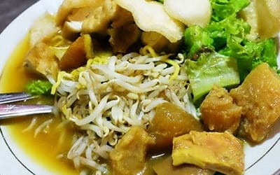 Jelajah Kuliner Nusantara: Tahu Campur Lamongan, Sup Unik Kuah Tetelan Daginng Sapi dan Sambal Petis