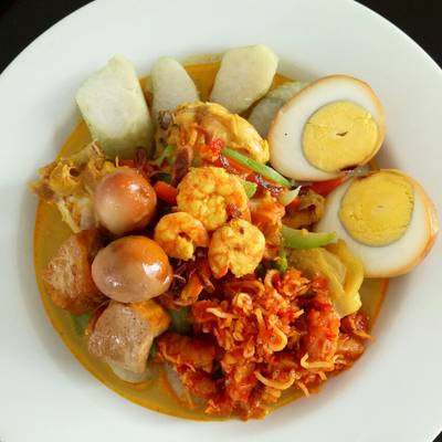Jelajah Kuliner Nusantara: Lontong-Lodeh-Bubuk Dele; Saling Berbaginya Jawa & Tionghoa.