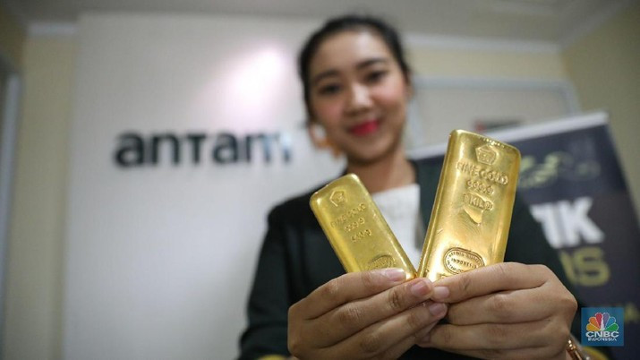 Harga Emas di Pegadaian Hari ini, UBS dan Antam Borong atau Jual Nih