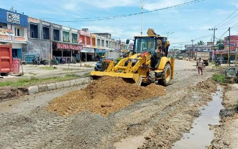Pemprov Riau Siapkan Dana Rp866,04 Miliar untuk Pembangunan dan Perbaikan Jalan Rusak